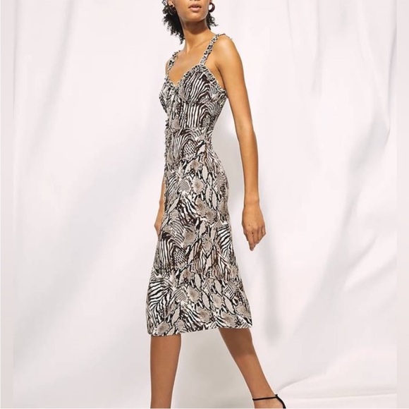 Aritzia Wilfred heartthrob dress - Picture 7 of 7